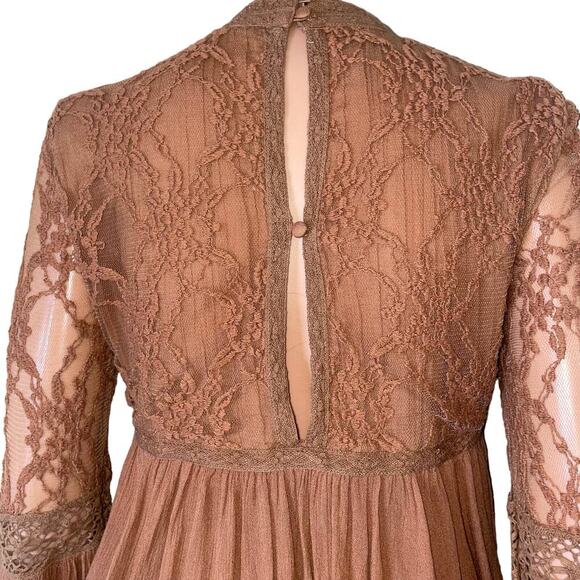 American Eagletop/blouse Brown Lace Blouse Fit & Flare XS flowy BOHO lace arm - Picture 3 of 9